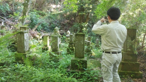 志布志床次家の墓と下鶴県議_b0039825_10304180.jpg