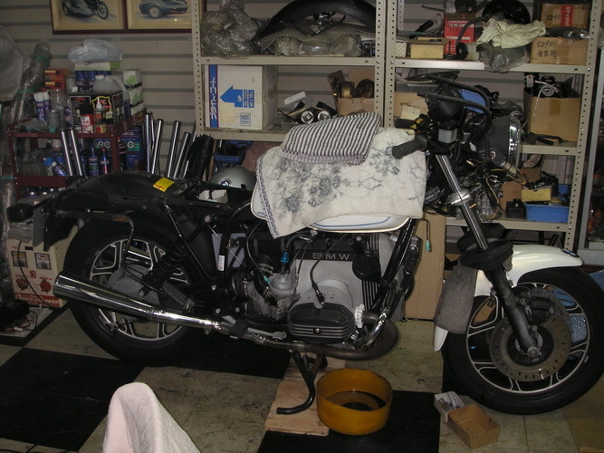 BMW R100RS フロントカウルの変更⇒イモラtypeへ_e0218639_10170697.jpg
