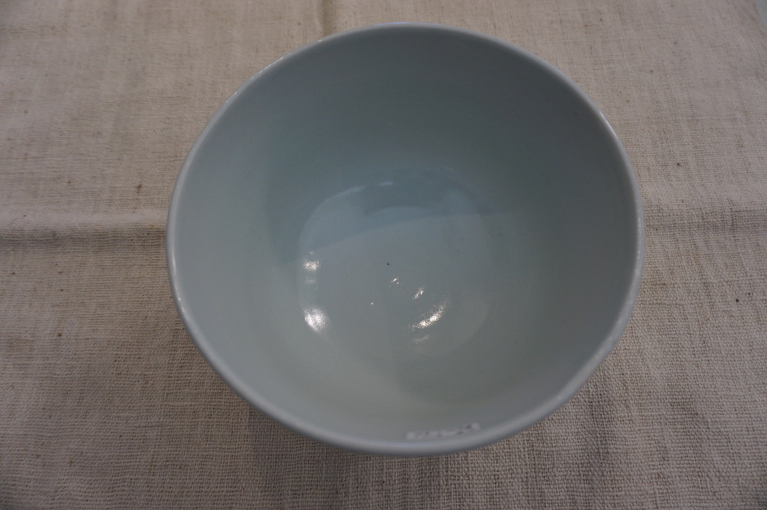 土井善男さんの白磁 お醤油皿・どんぶり・木瓜皿・8寸皿_b0132442_15492732.jpeg