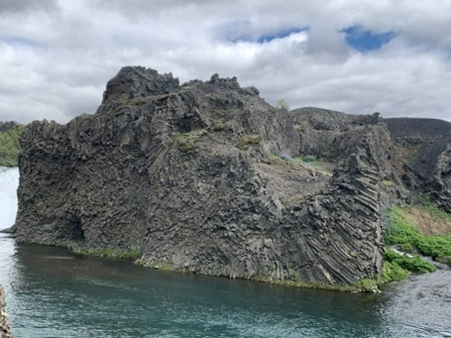 アイスランドの滝 1 北北西に曇と往け にも登場のヒャルパルフォス Icelandia アイスランドブログ アイスランドの滝 1 北北西に曇と往け にも登場のヒャルパルフォス Icelandia アイスランドブログ