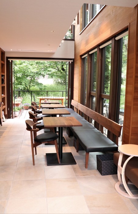 大宮公園に接したカフェ店 さいたま日記 大宮公園に接したカフェ店 さいたま日記