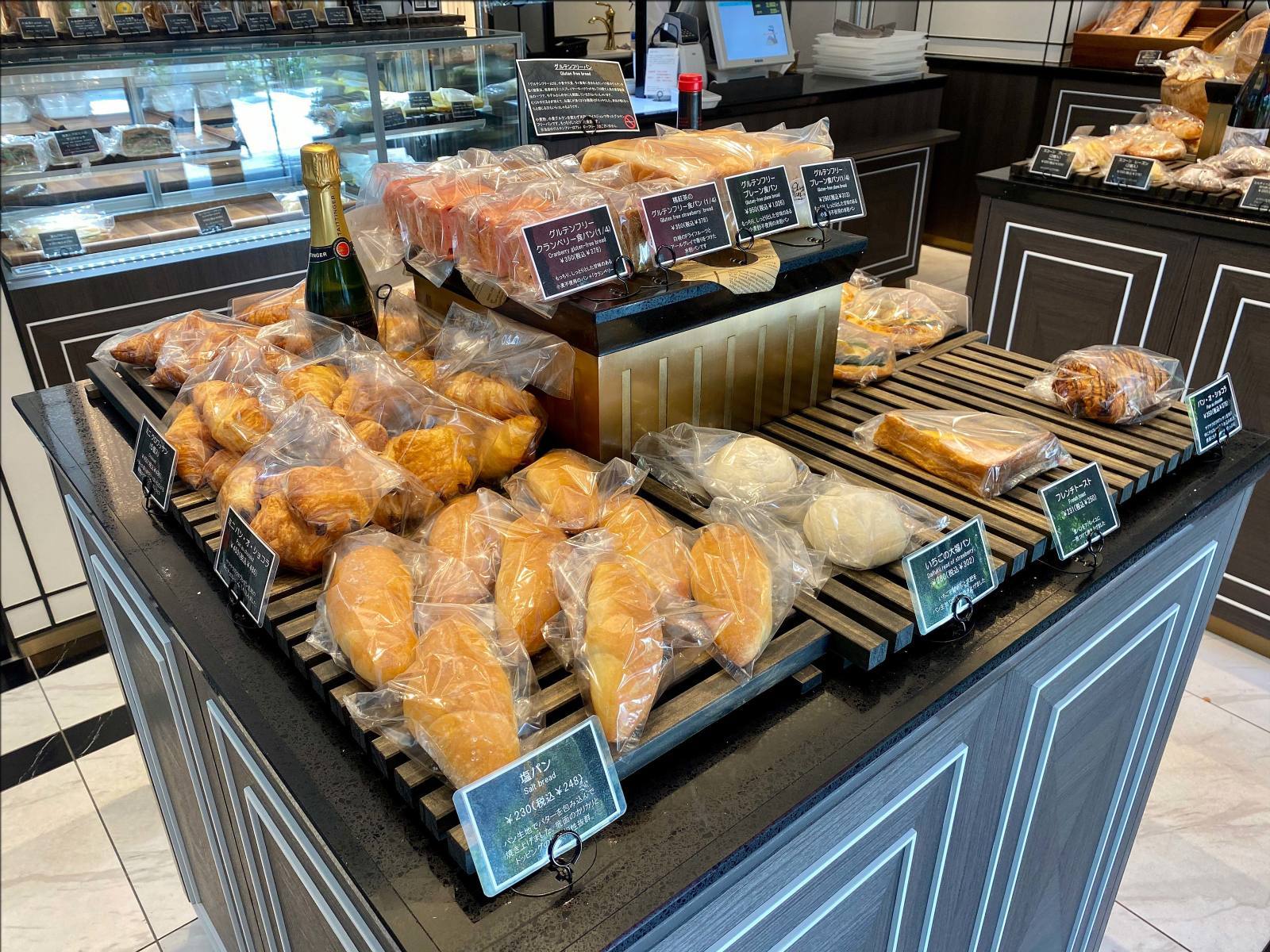 El Pan De Hamacho エル パン デ ハマチョ のクラブハウスサンドイッチ 人形町からごちそうさま