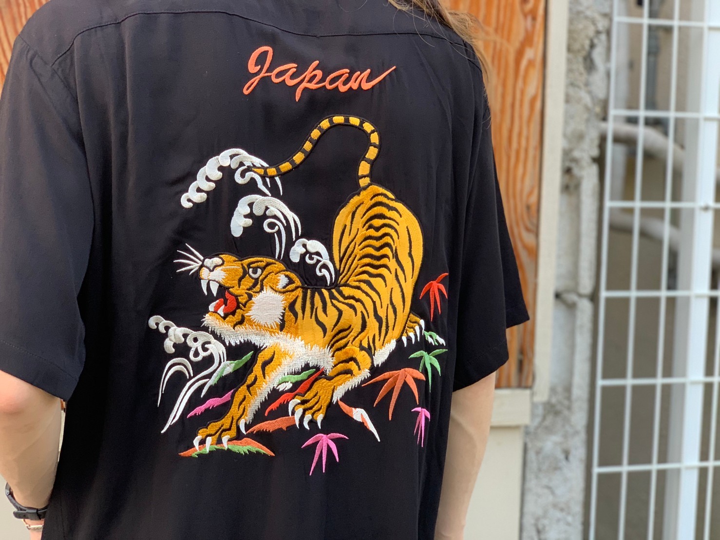 スカシャツも入荷してます!! : DAKOTAのオーナー日記「ノリログ」