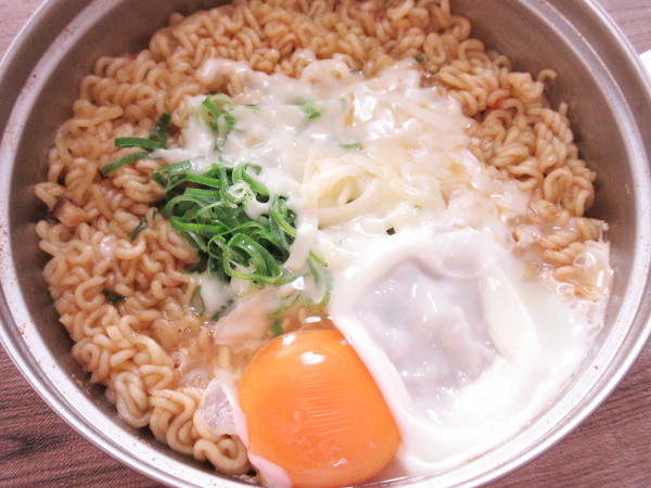 【三養】カムジャ麺_c0152767_08515895.jpg