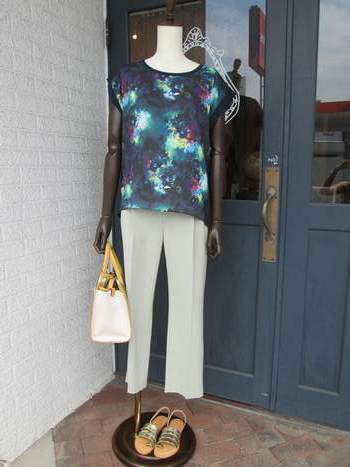 スッキリシルエット☆【鳥取店】_e0193499_12234287.jpg