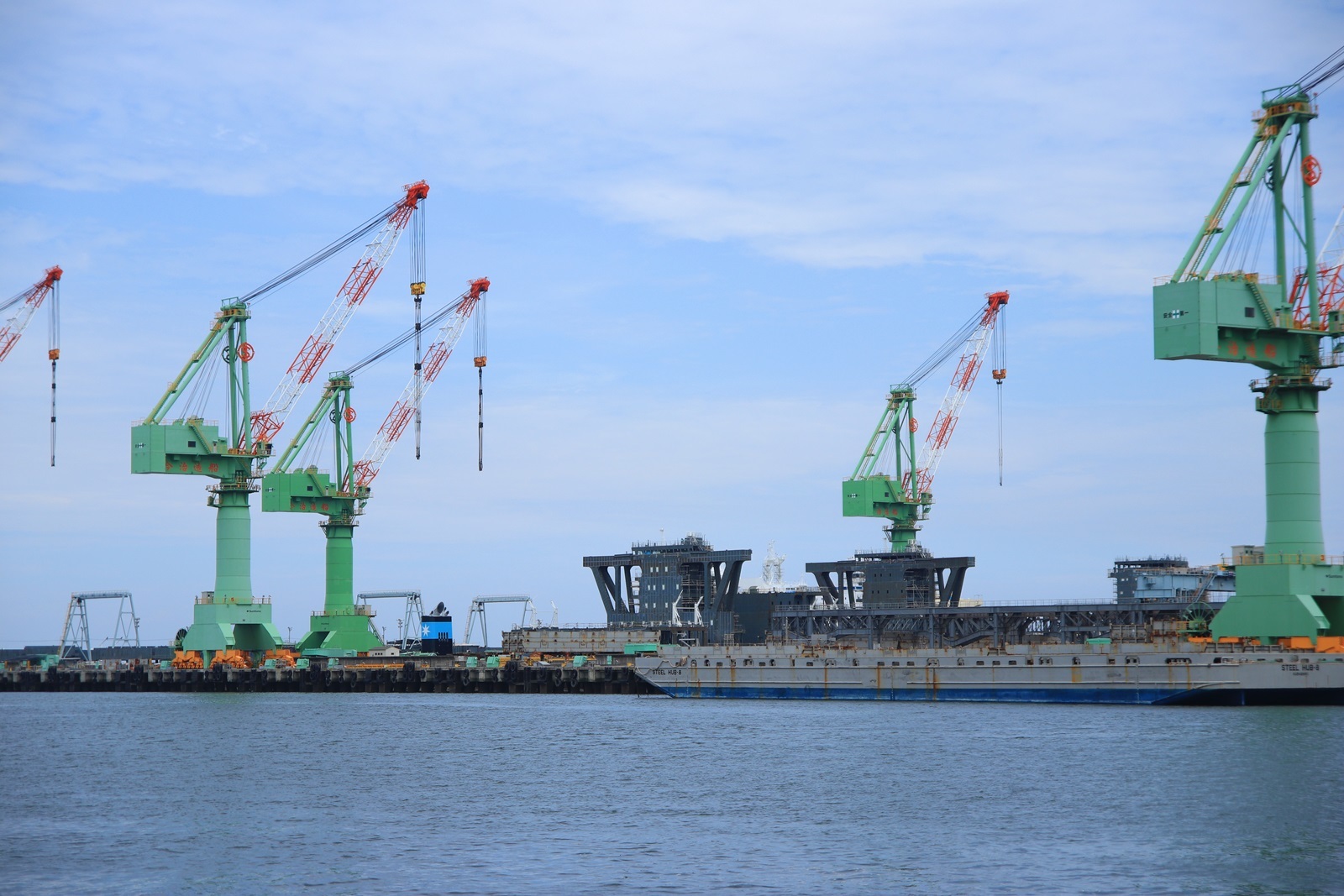 今治造船西条工場東ひうち事業部 造船 船舶の画像2 今治造船西条工場東ひうち事業部 造船 船舶の画像2