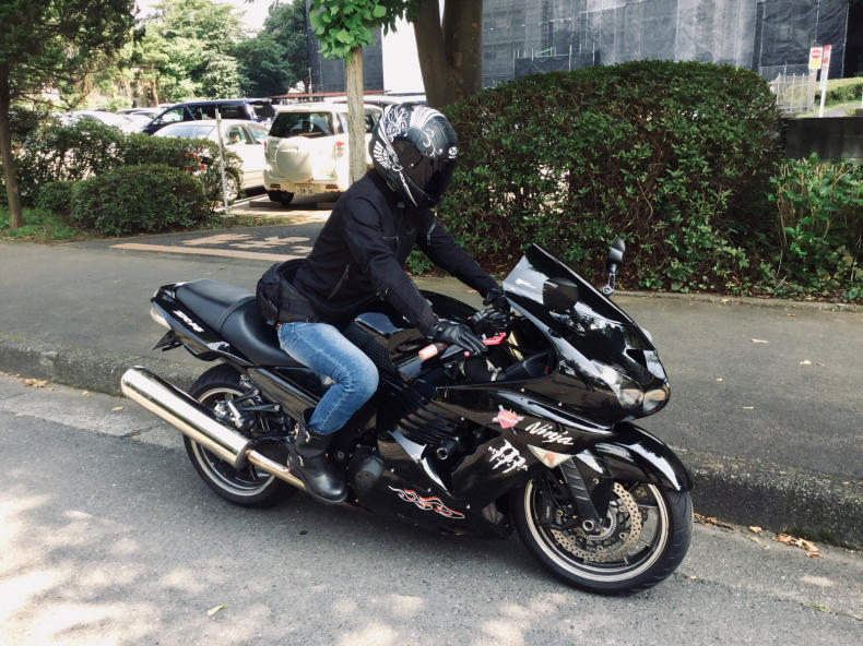 【バイク屋稼業】ZZR1400の車検へ。_d0221319_19123911.jpg