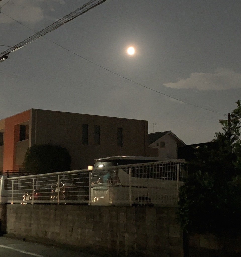 満月。_f0372146_16480851.jpg