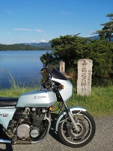 暑さを切り裂いて_a0064474_08482272.jpg