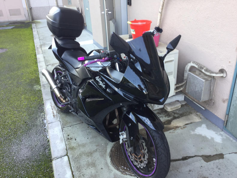 【バイク屋稼業】ZZR1400の車検へ。_d0221319_02311330.jpg