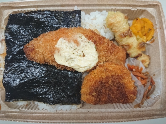 8 5夜勤飯 セブンイレブン 海苔弁当 6種具材のお豆腐とひじきの煮物 ビアードパパ シロ 無駄遣いな日々