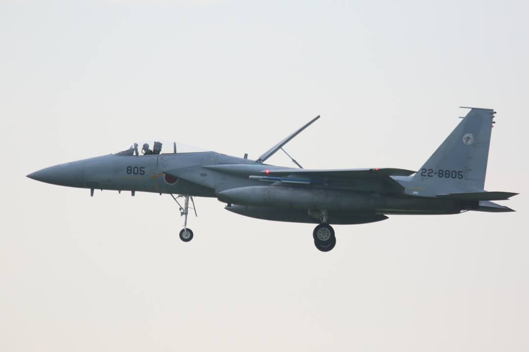 夕焼け戦闘機_e0403850_19195996.jpg
