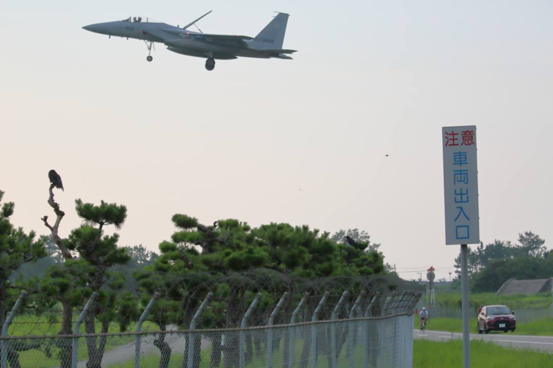 夕焼け戦闘機_e0403850_19205650.jpg