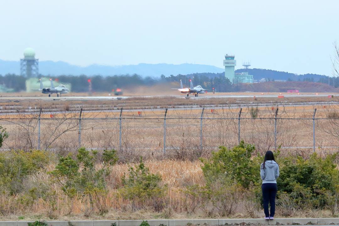 夕焼け戦闘機_e0403850_20211233.jpg