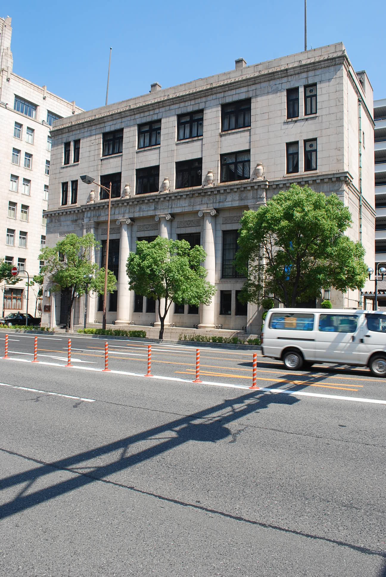 神戸市中央区のチャータードビル(昭和モダン建築探訪)_f0142606_13135465.jpg