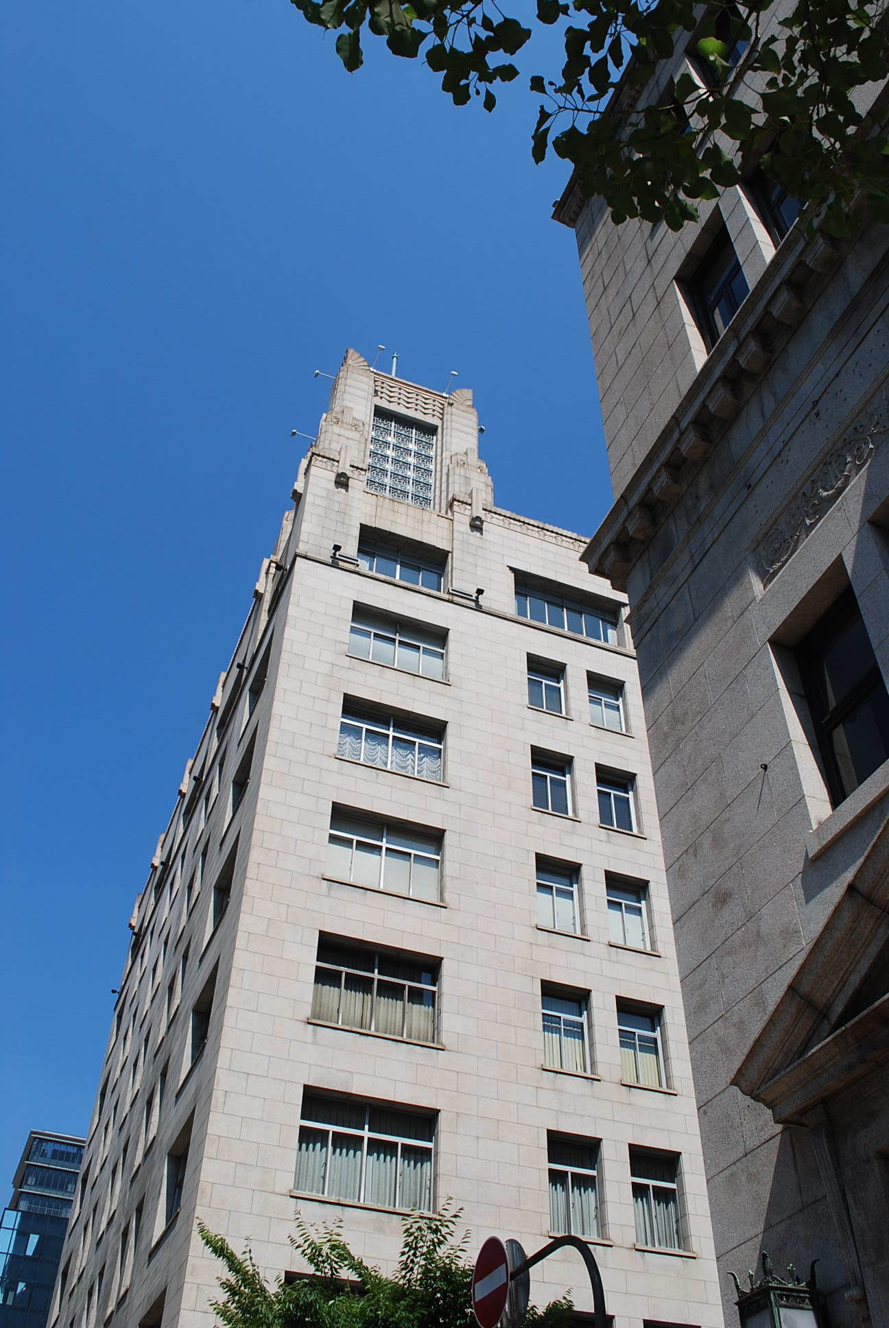 神戸市中央区のチャータードビル(昭和モダン建築探訪)_f0142606_13410246.jpg