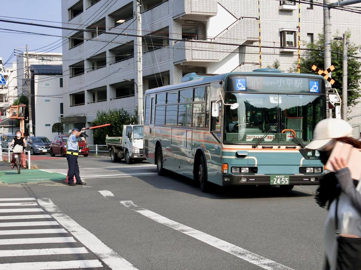 西武バス 国分寺駅北入口ターミナルとバス専用道 黄色い電車に乗せて 西武バス 国分寺駅北入口ターミナルとバス専用道 黄色い電車に乗せて