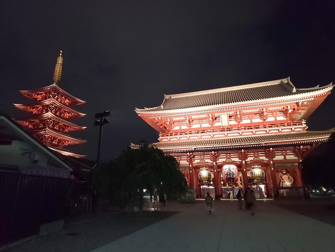 雷門 浅草寺のライトアップ 08 08 いつの間にか２０年