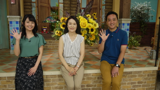 テレビ岩手・ごきげんテレビスタジオフラワーを担当させていただいております_a0123133_00174213.jpg