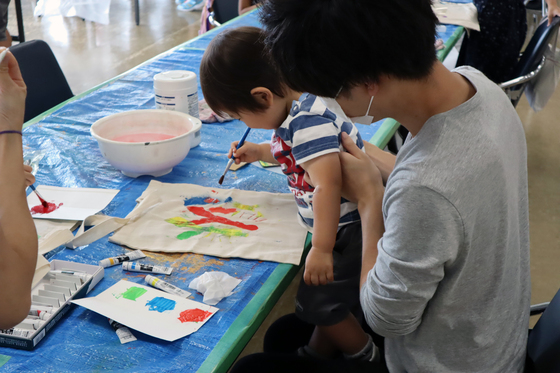 やと子ども美術教室 ~ エコバックをつくる ~_e0222340_14183130.jpg