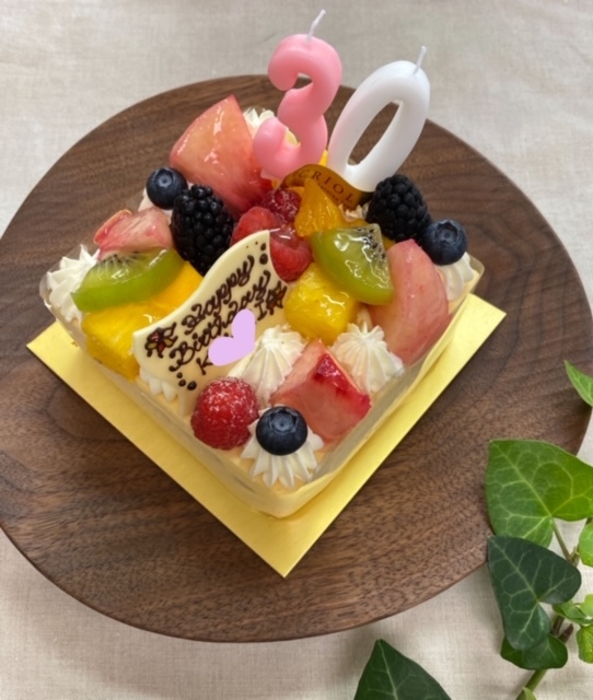 Happy Birthday 長男 30歳になりました。_a0165160_11354807.jpg