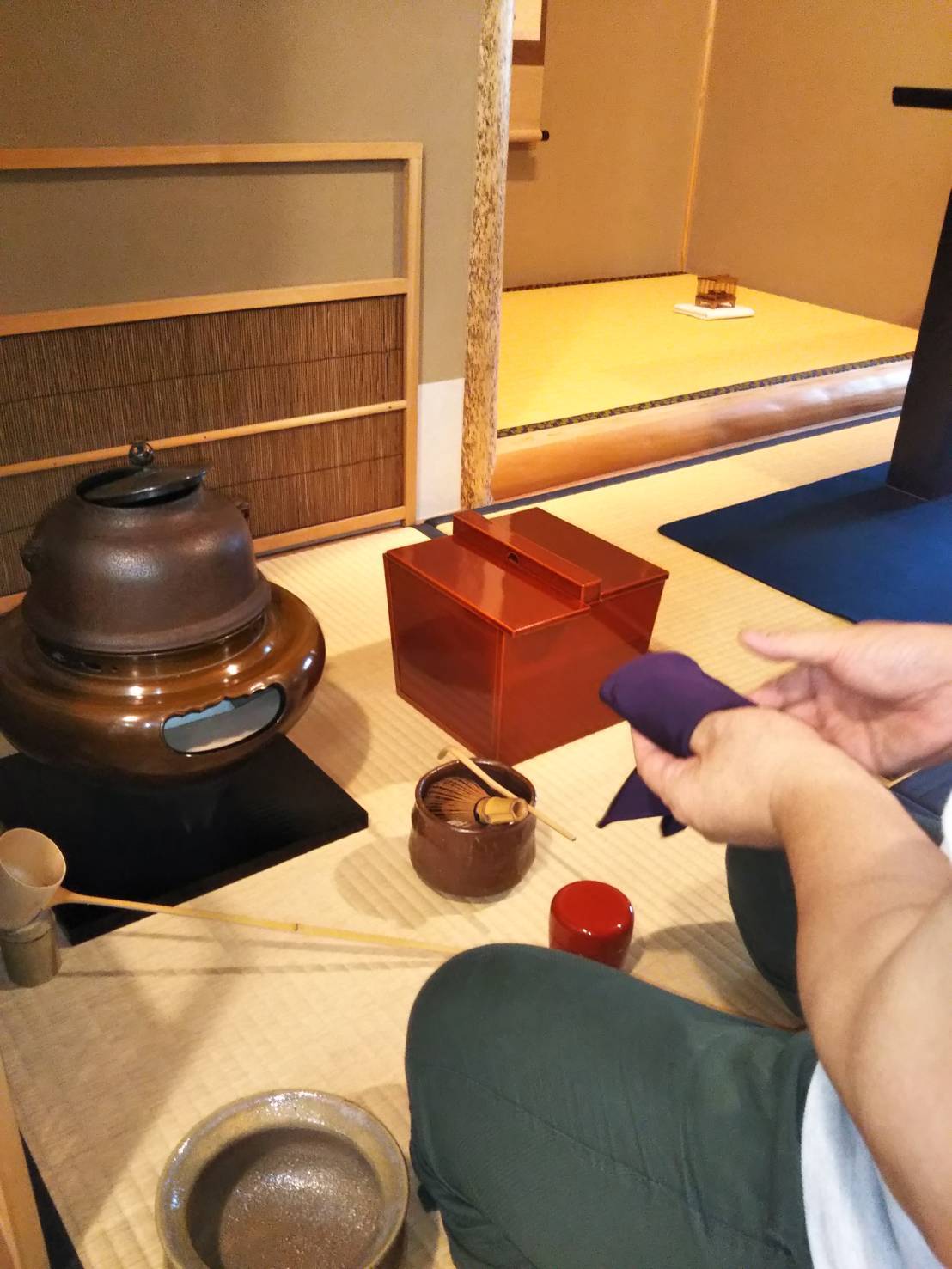 袱紗で始まり袱紗で終わる(基本で始まり基本で終わる)_d0377709_11062704.jpg