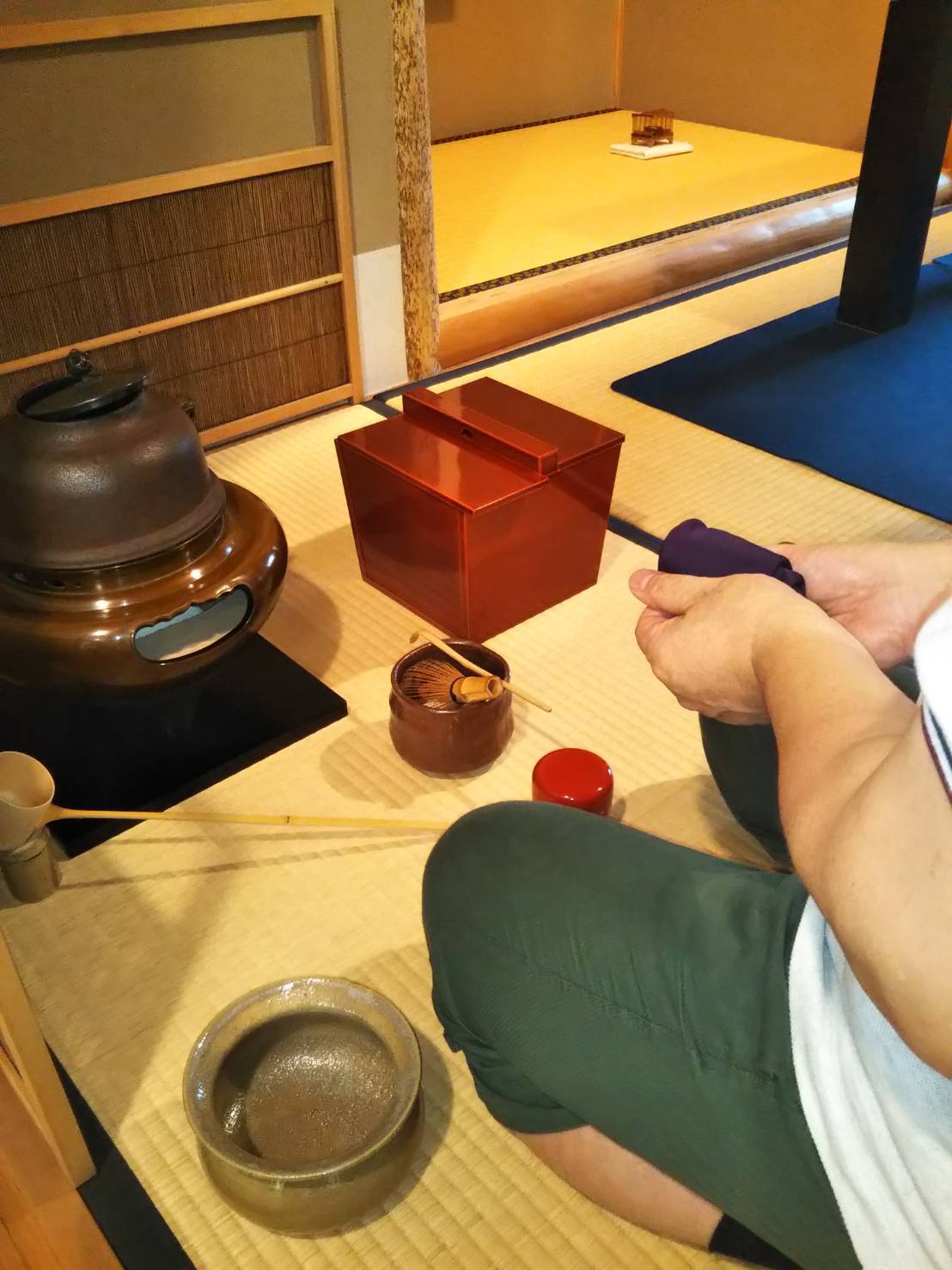 袱紗で始まり袱紗で終わる(基本で始まり基本で終わる)_d0377709_11075999.jpg
