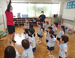 English Play Time in the summer_e0325335_9201299.jpg