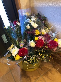 お墓参りの花を買いに_d0031853_17274524.jpg