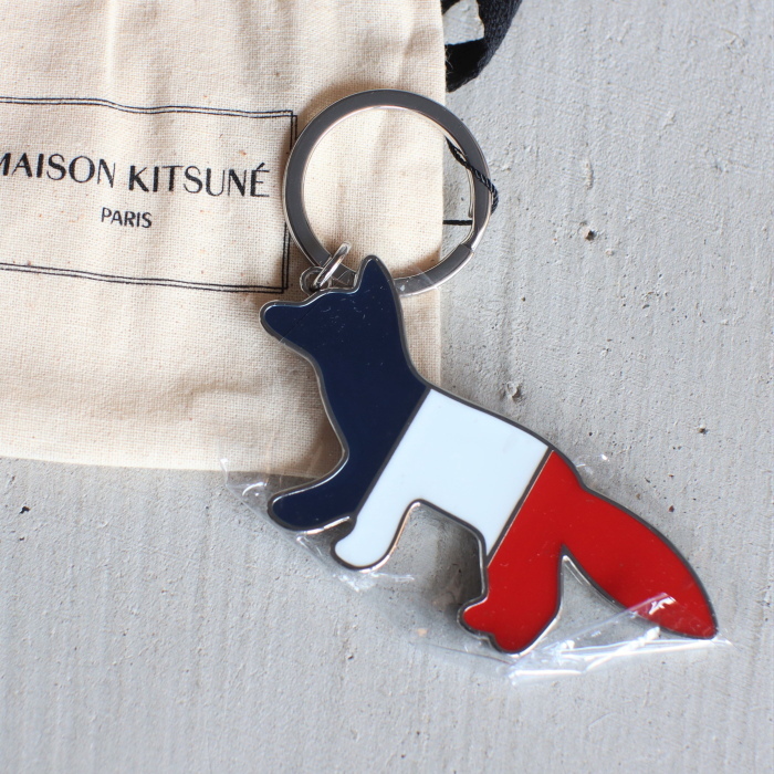 MAISON KITSUNEの秋冬新作。気が利いた小物が届きました