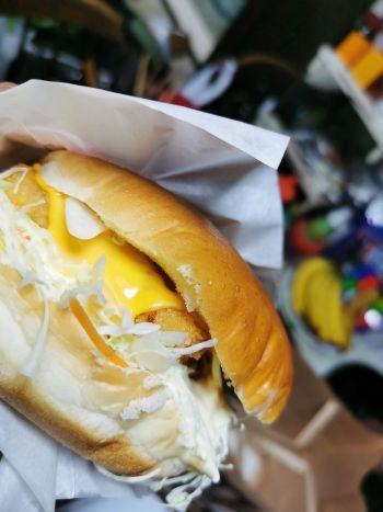 コメダ珈琲で味噌カツパンなどをテイクアウト 人生マクられまくり
