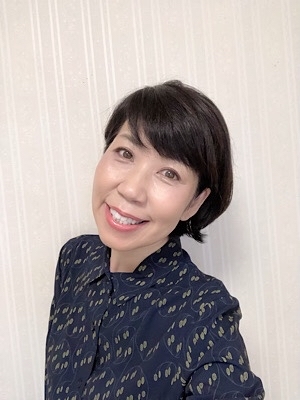 UNIQLOのレーヨンプリントブラウスを着てみました♡_f0249610_12592495.jpg