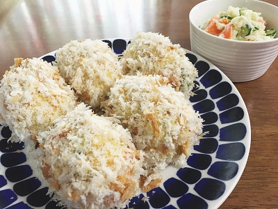 ポテサラコロッケとグリーンカレーパンと枝豆パン_f0231189_20140094.png