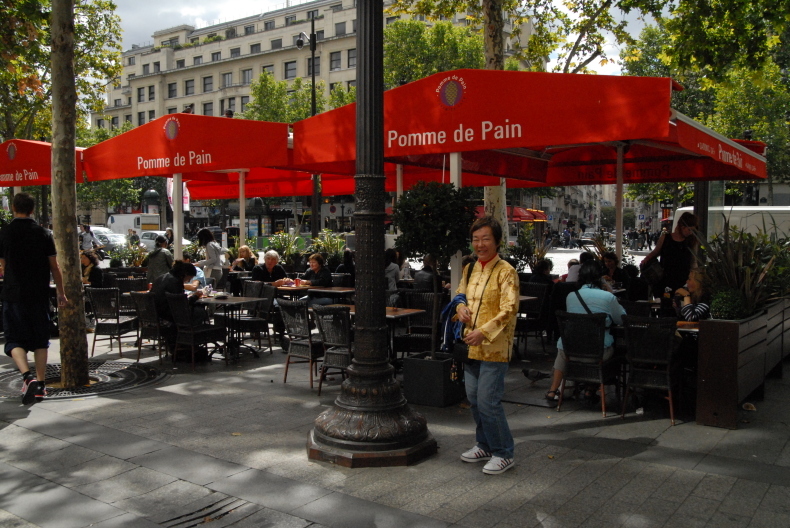 2010年パリのラーメン屋にて_f0378589_23582670.jpg