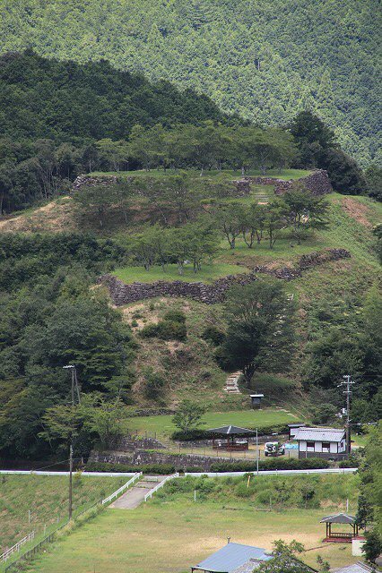 真夏の赤木城跡散策(その2)(撮影:8月10日)_e0321325_11000743.jpg