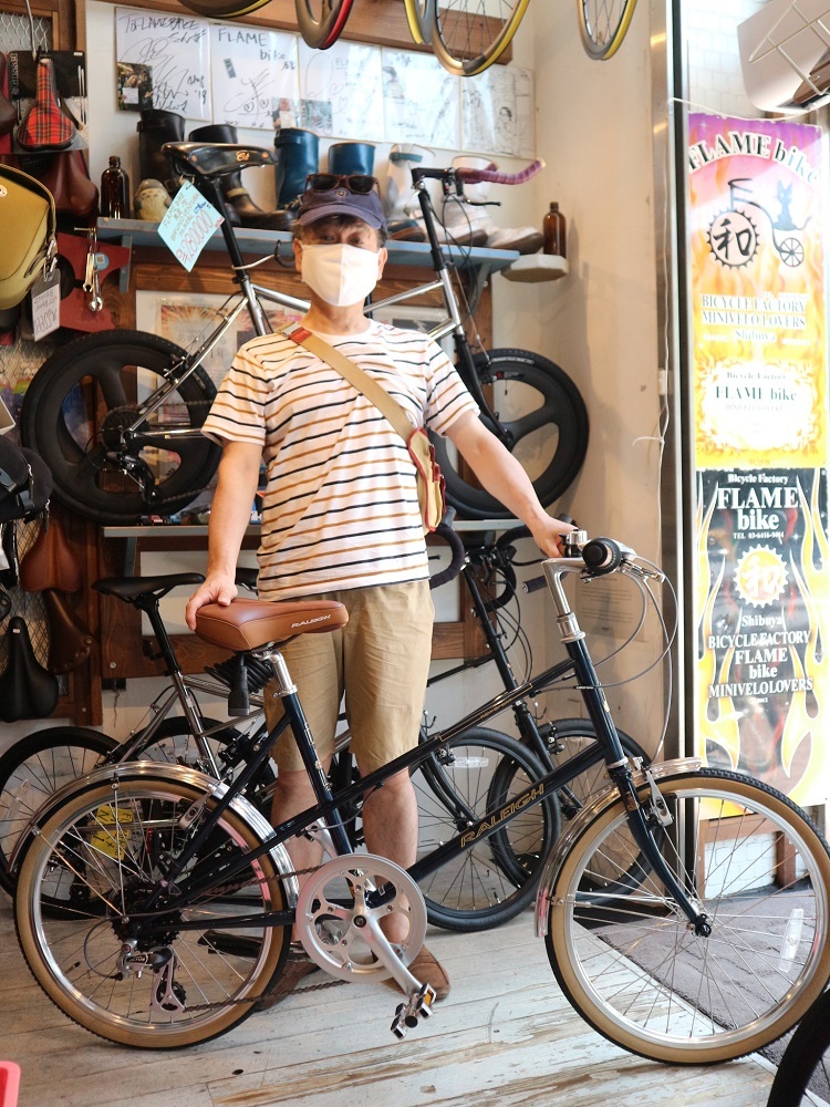 8月15日 渋谷 原宿 の自転車屋 FLAME bike前です_e0188759_18113205.jpg