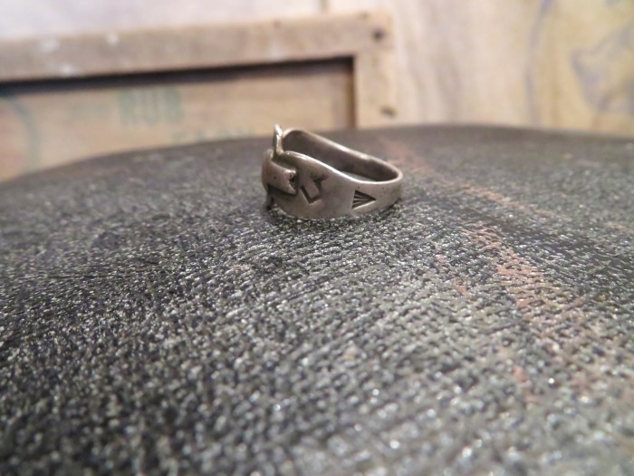 ~30\'s Navajo Swastika Silver Ring_e0187362_19143656.jpg