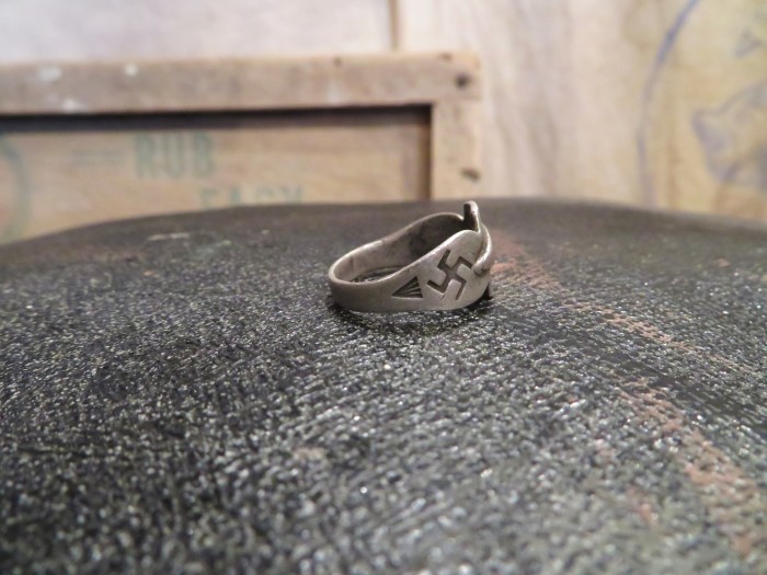 ~30\'s Navajo Swastika Silver Ring_e0187362_19161865.jpg