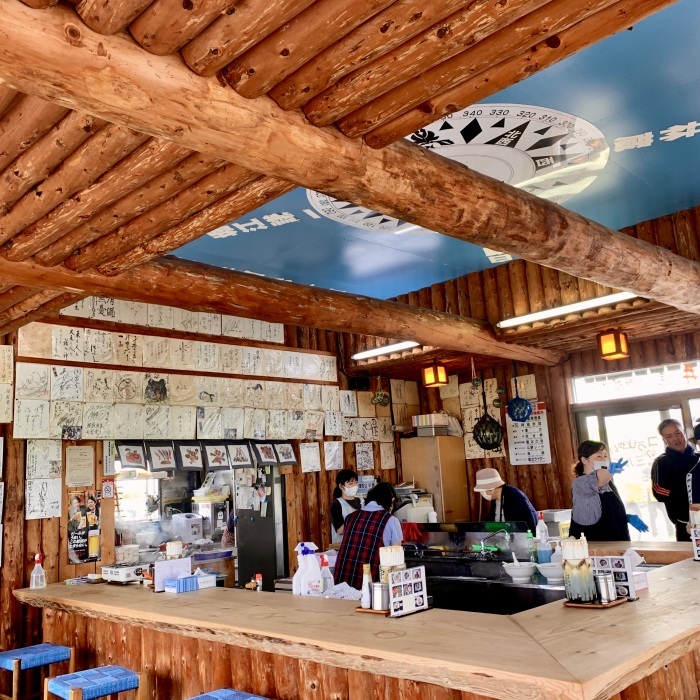 宗谷岬と言えば間宮堂のホタテ塩ラーメン＆ホタテの半カレー！_c0226202_06504946.jpeg