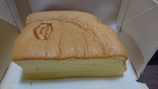 台湾カステラ PULLF(ぷるふ)_d0030026_01084783.jpg