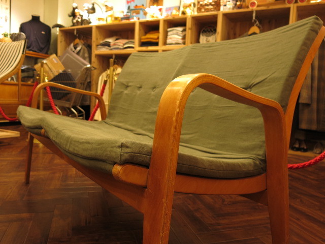 \"CEES BRAAKMAN SOFA\"ってこんなこと。_c0140560_17565181.jpg