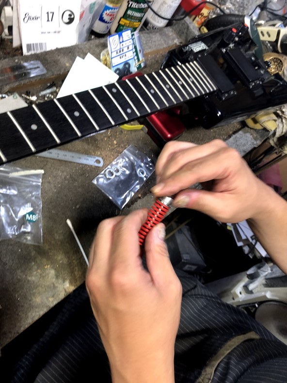 ②ホーナー(スタインバーガータイプ)復活計画! Y\'s Guitar(千葉市)_b0207974_14274148.jpg
