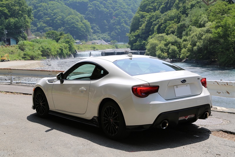 夏の友達「スバルBRZ」_f0076731_21155415.jpg