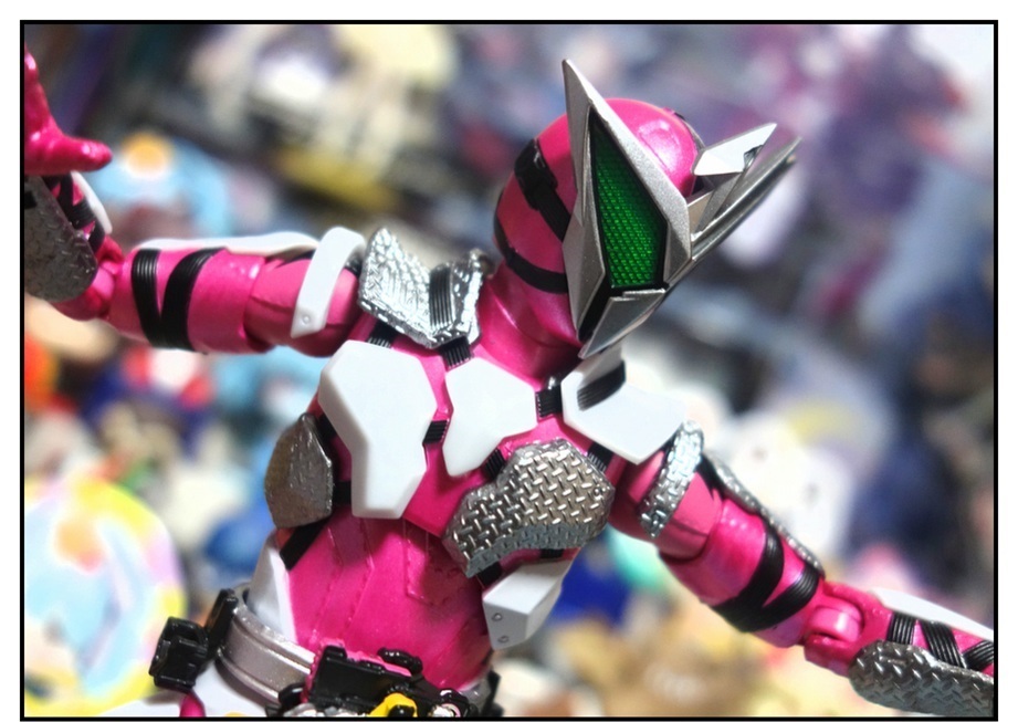 S.H.Figuarts 仮面ライダー迅 フライングファルコンで遊びまくり!!_f0205396_22435754.jpg
