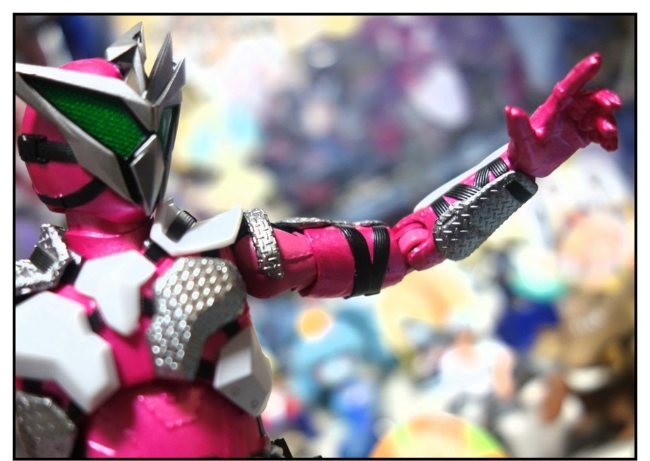 S.H.Figuarts 仮面ライダー迅 フライングファルコンで遊びまくり!!_f0205396_22440764.jpg