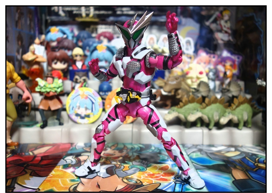 S.H.Figuarts 仮面ライダー迅 フライングファルコンで遊びまくり!!_f0205396_22443409.jpg