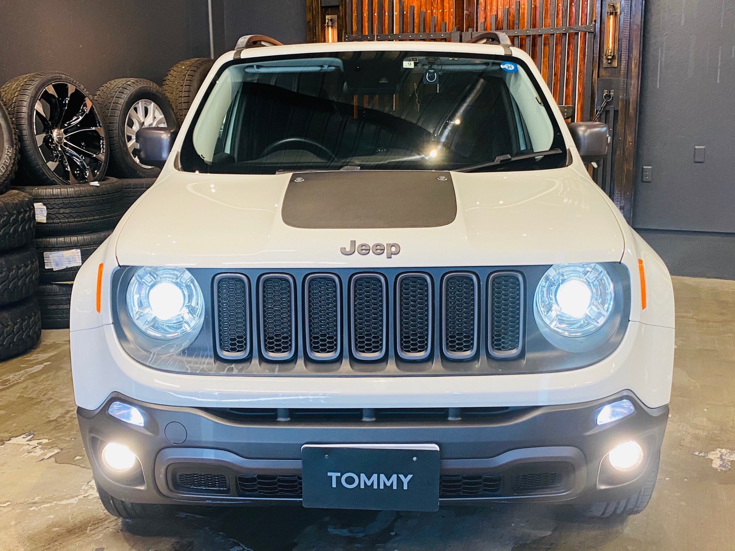 8月日 木 本店ブログ ｊｅｅｐ レネゲード トレイルホーク２７年 入庫しました ランクル 大好き Tommyのニコニコブログ トミー ブログ