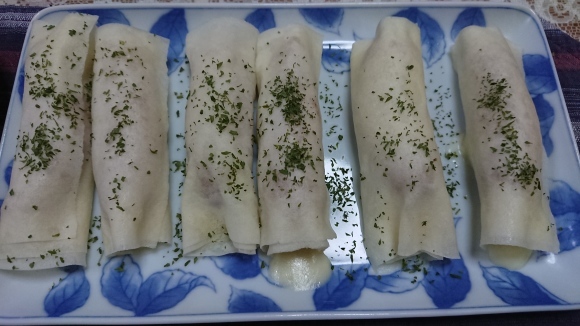 8/19 キリン秋味、宝焼酎焼酎ハイボール赤しそ味、シャウエッセンブリトー、黒毛和牛牛皿、台湾風ラーメン@自宅_b0042308_00074513.jpg