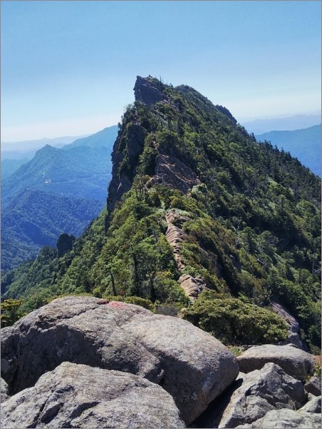 石鎚山 愛媛県久万高原町 Au Bon Gout Journal 石鎚山 愛媛県久万高原町 Au Bon Gout Journal