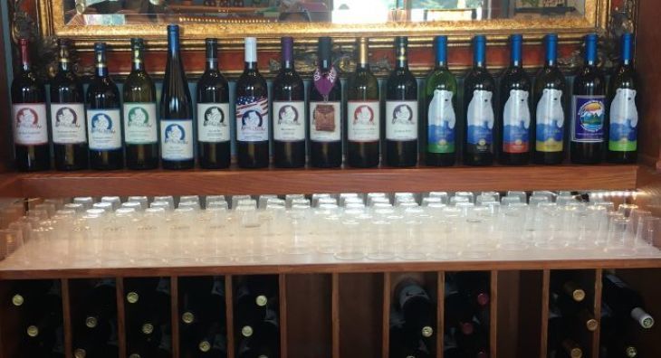 ワイナリー Bear Creek Winery (ホーマー)_b0135948_08055809.jpg